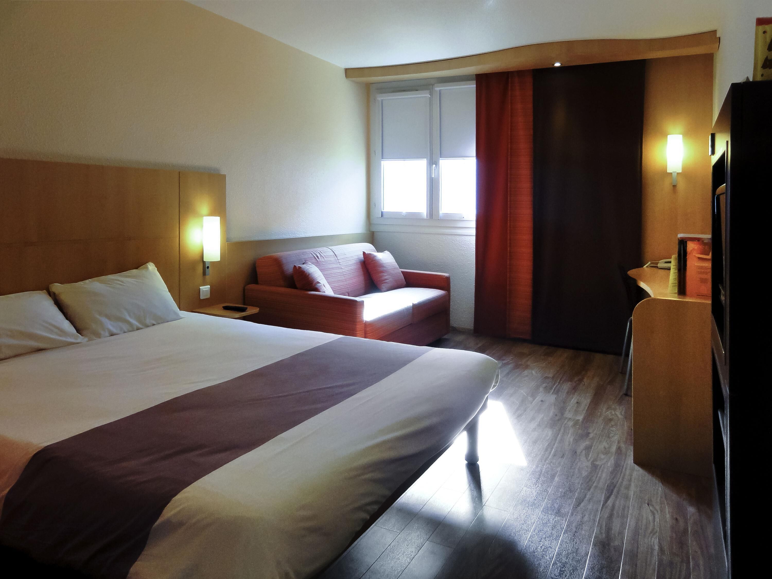 Bureau, chambres insonorisées, Wi-Fi gratuit, draps fournis