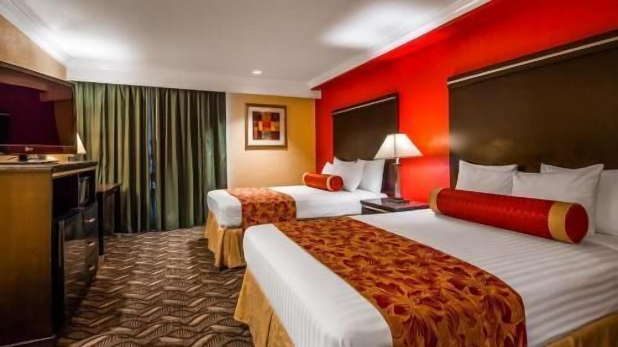 Blackout curtains, iron/ironing board, WiFi, bed sheets