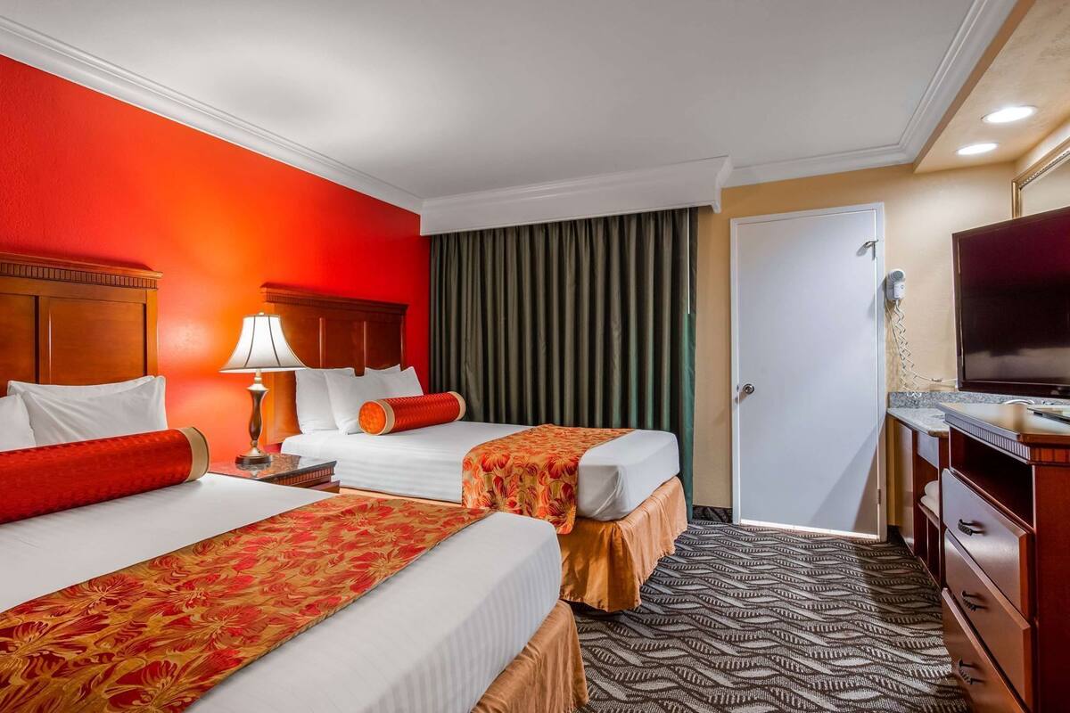 Blackout curtains, iron/ironing board, WiFi, bed sheets
