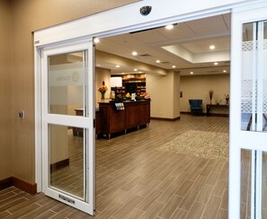 Pintu masuk interior