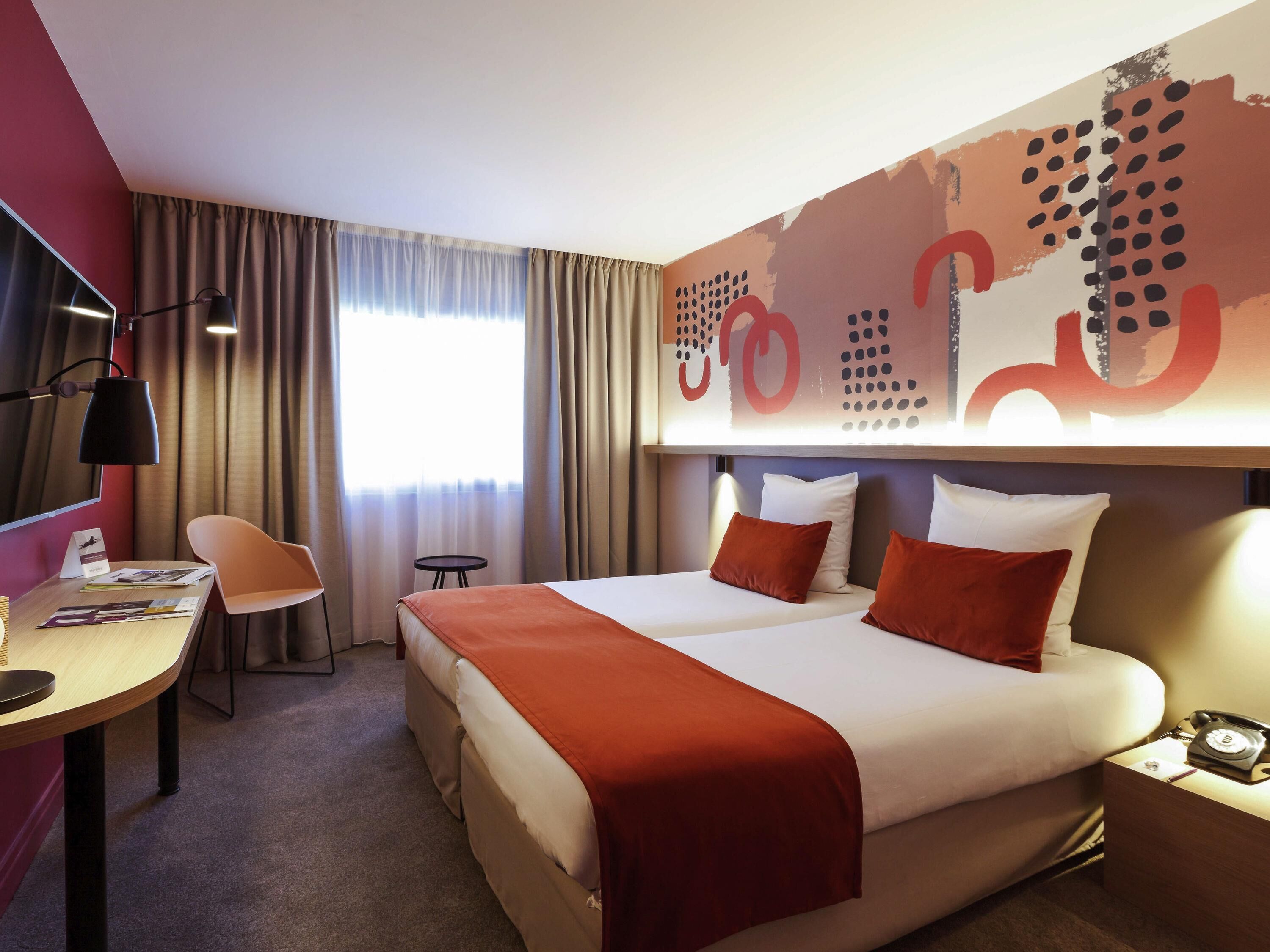 經典客房, 1 張標準雙人床 | 迷你吧、房內夾萬、書桌、手提電腦工作空間