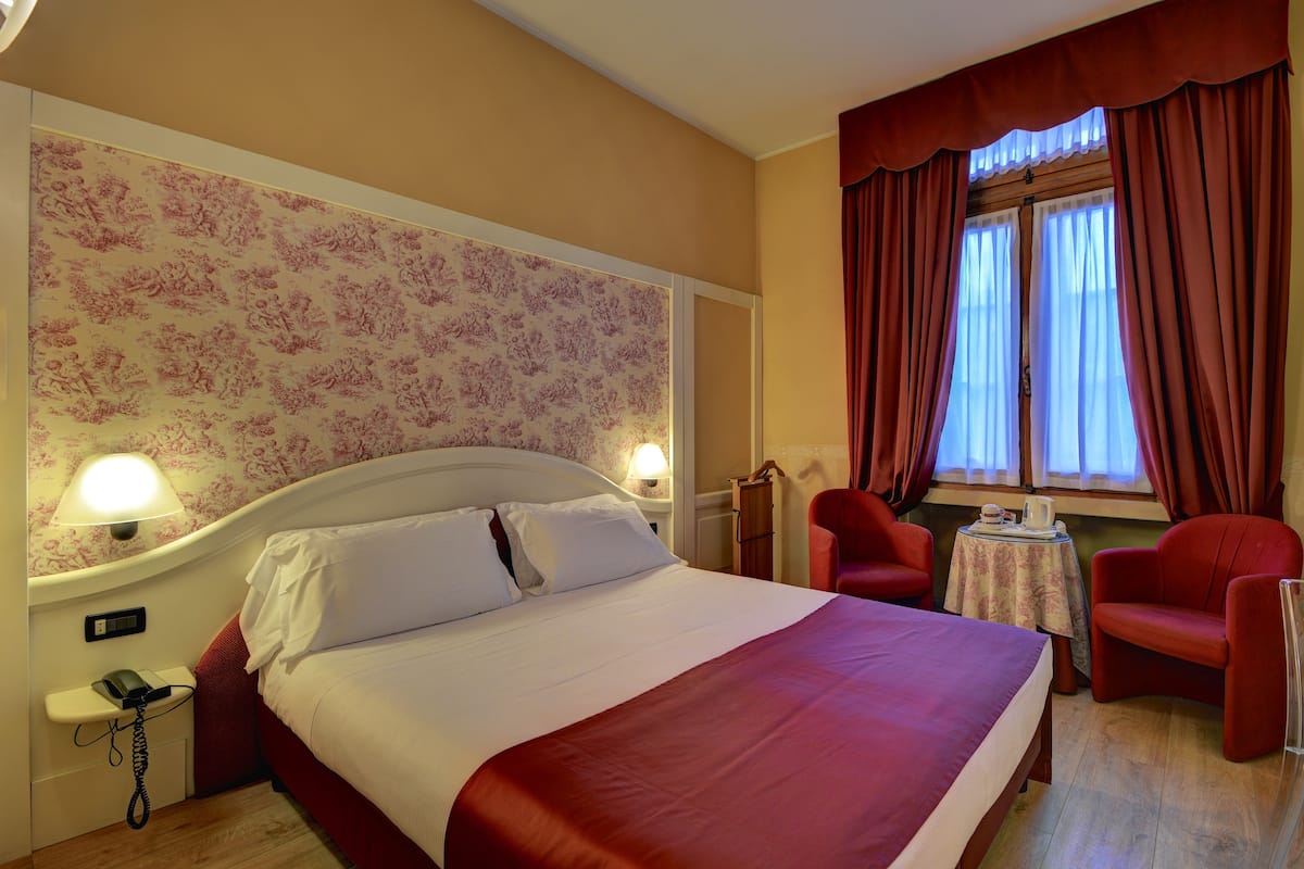 Superior Room, 1 Queen Bed