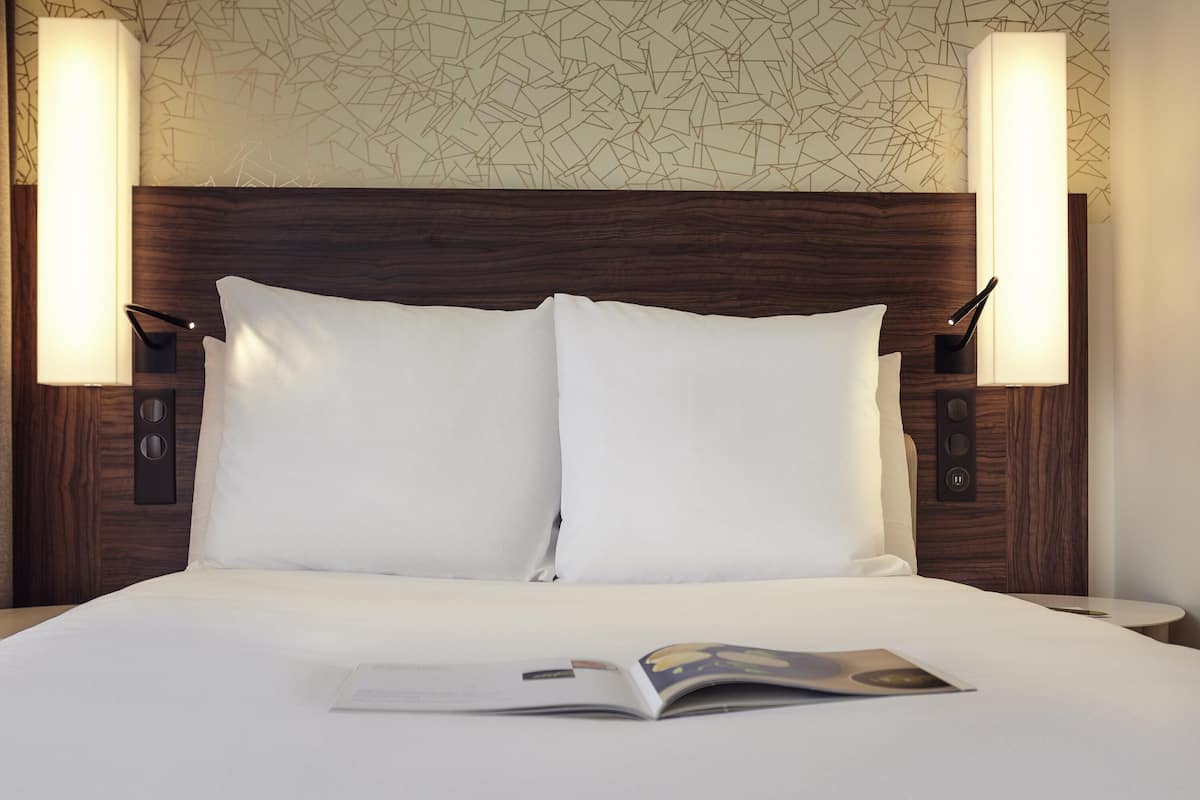 Minibar, in-room safe, desk, soundproofing