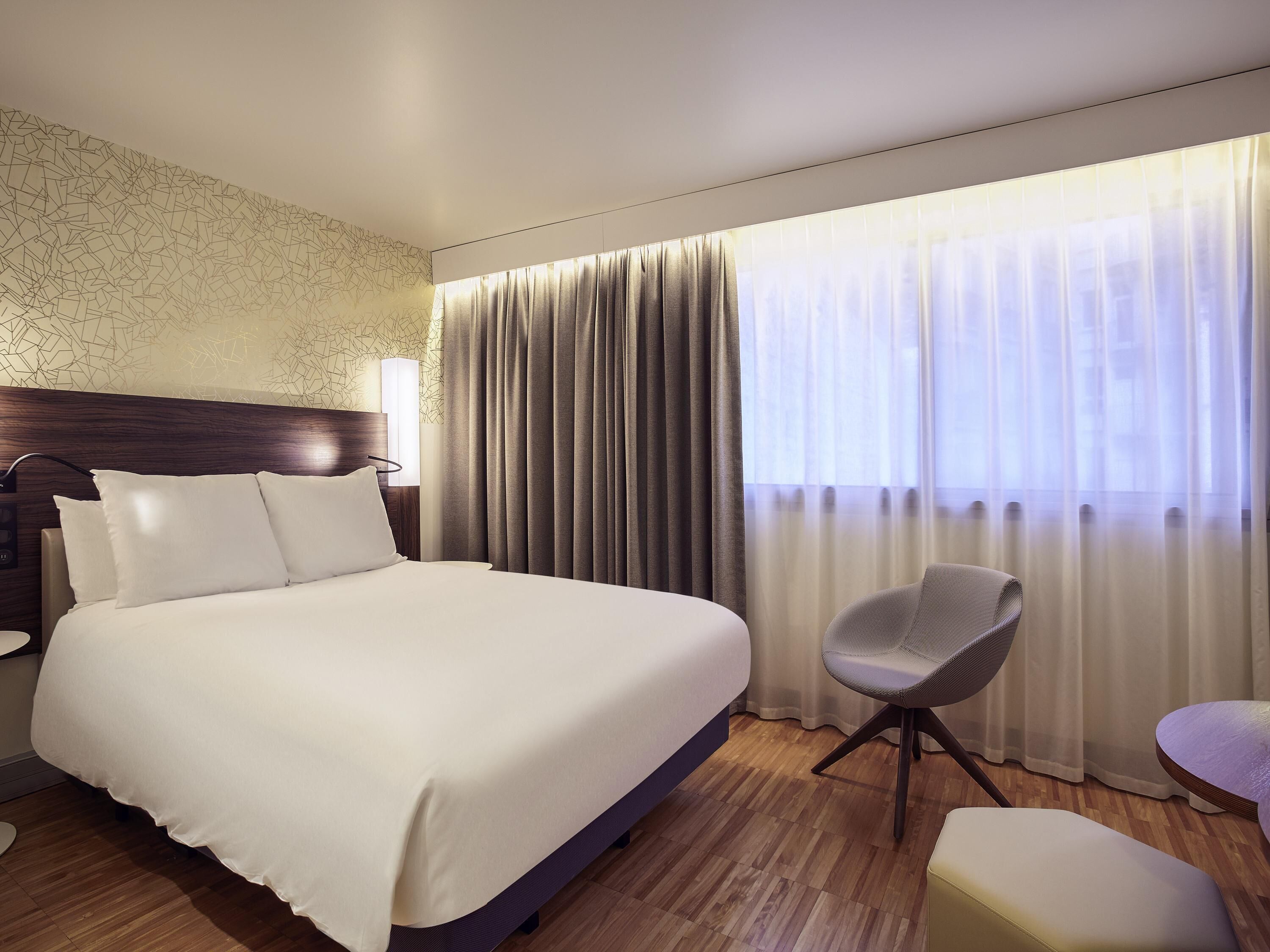 Superior-Zimmer, 1 Doppelbett | Minibar, Zimmersafe, Schreibtisch, schallisolierte Zimmer