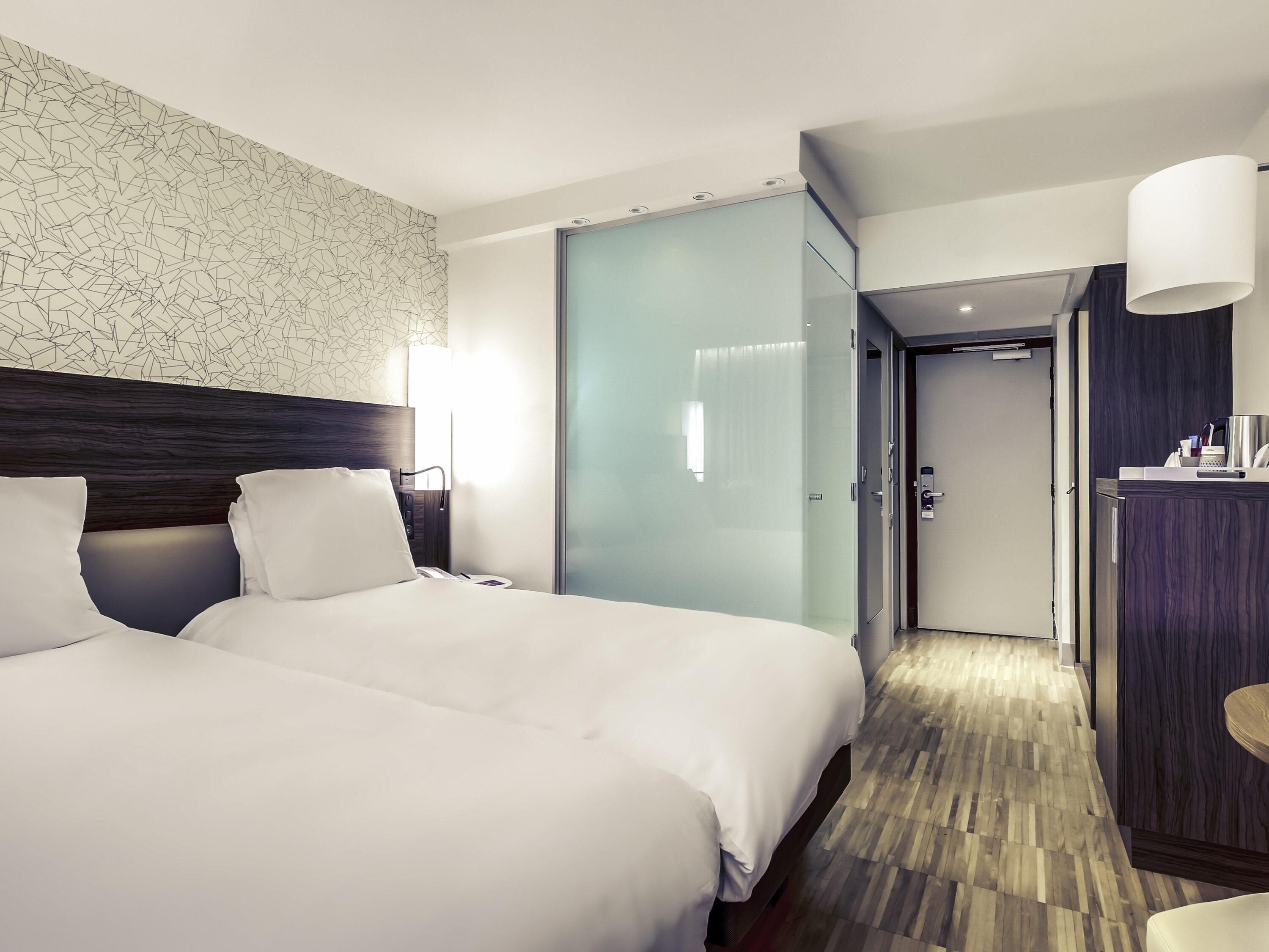 Superior kamer, 2 eenpersoonsbedden | Een minibar, een kluis op de kamer, een bureau, geluiddichte muren