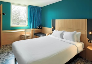 Chambre Double Confort, non-fumeurs | Bureau, Wi-Fi gratuit, draps fournis