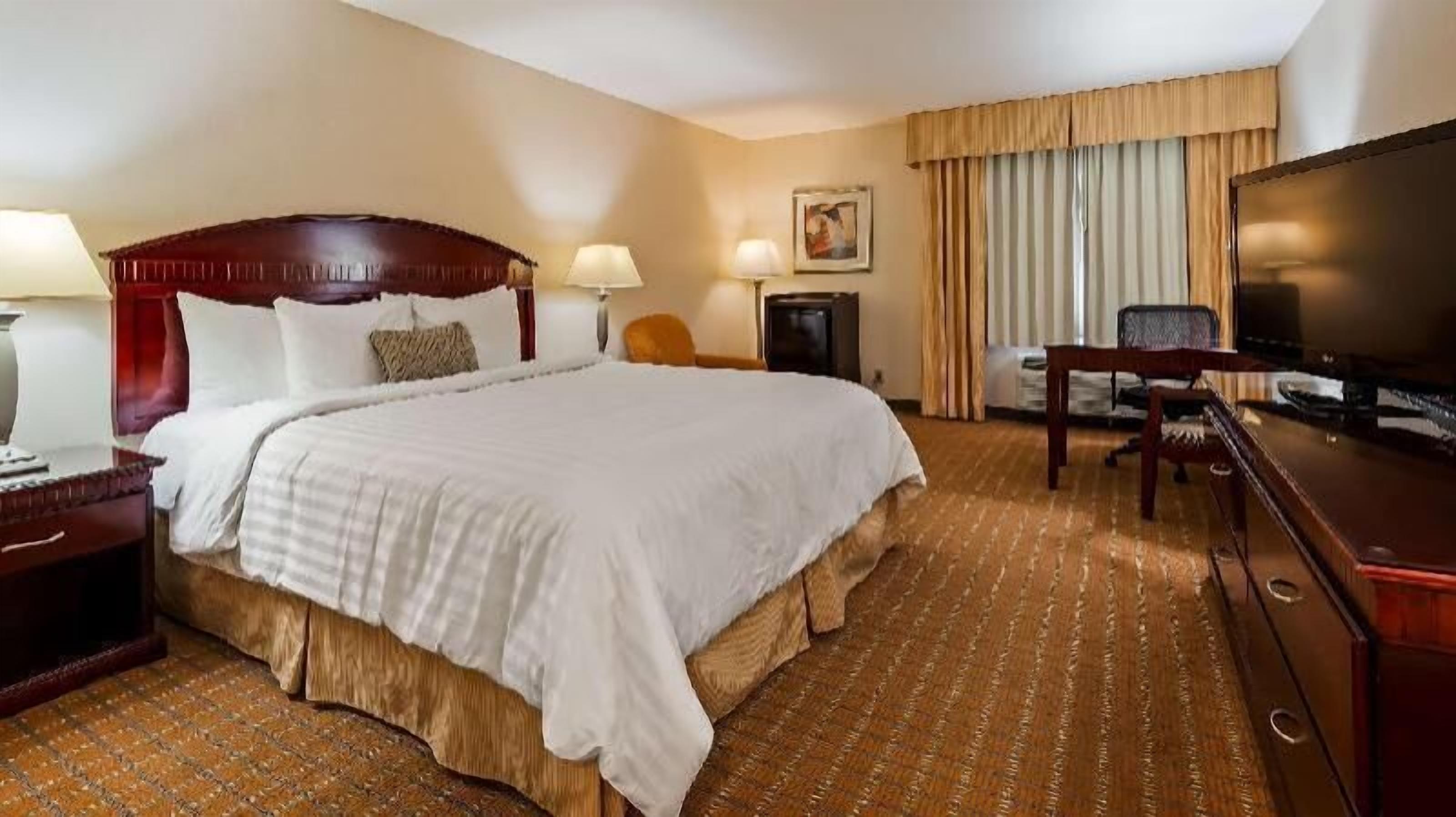 In-room safe, desk, laptop workspace, blackout curtains