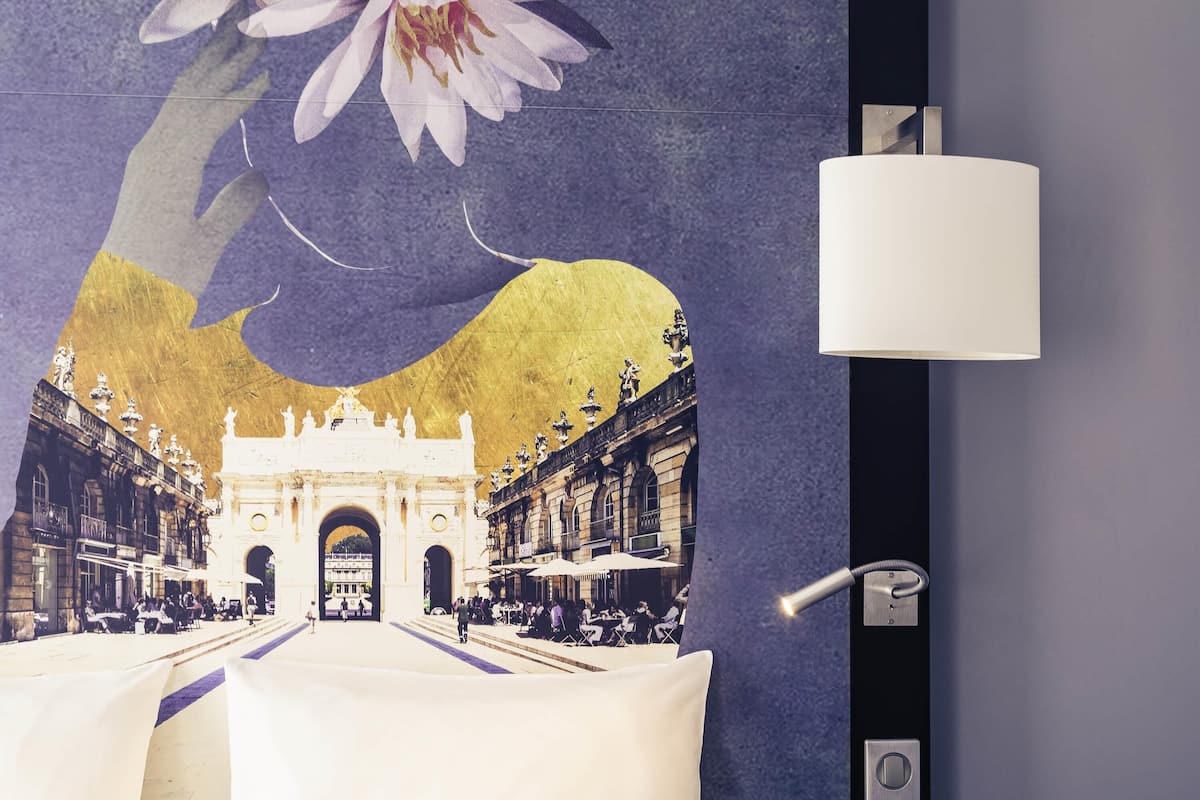 Ropa de cama de alta calidad y camas con pillow-top