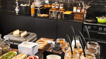 Daily buffet breakfast (EUR 19 per person)