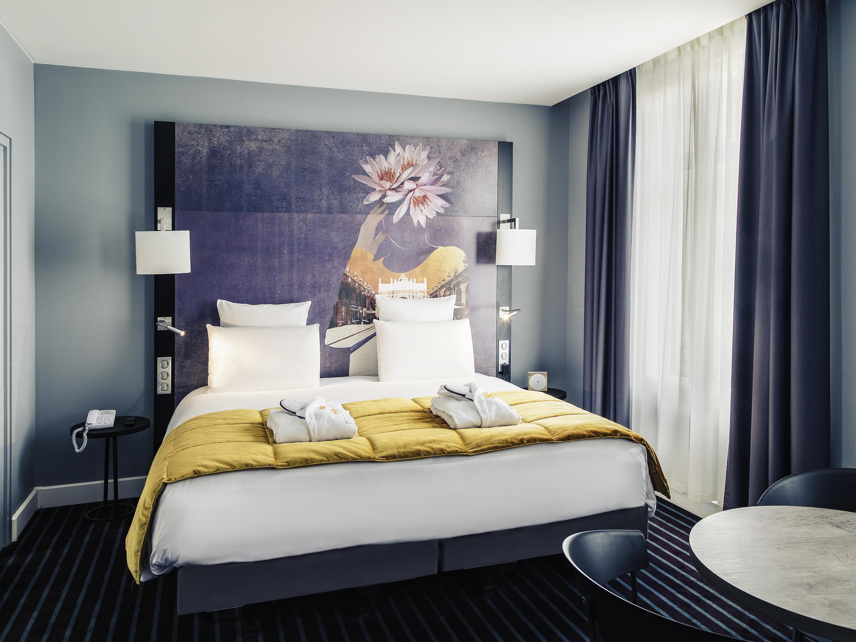 Privilege, Room, 1 King Bed | Premium bedding, pillowtop beds, in-room safe, desk