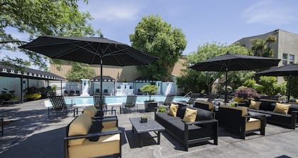 Mount View Hotel & Spa