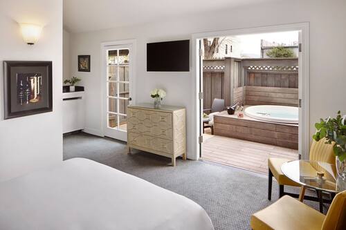 Chaumière, 1 grand lit | Literie hypoallergénique, couette en duvet