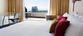Crowne Plaza Auckland by IHG