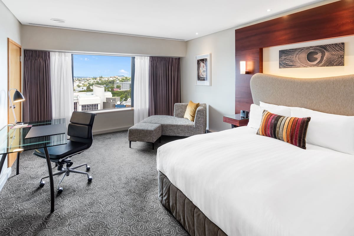 1 bedroom, Egyptian cotton sheets, premium bedding, in-room safe