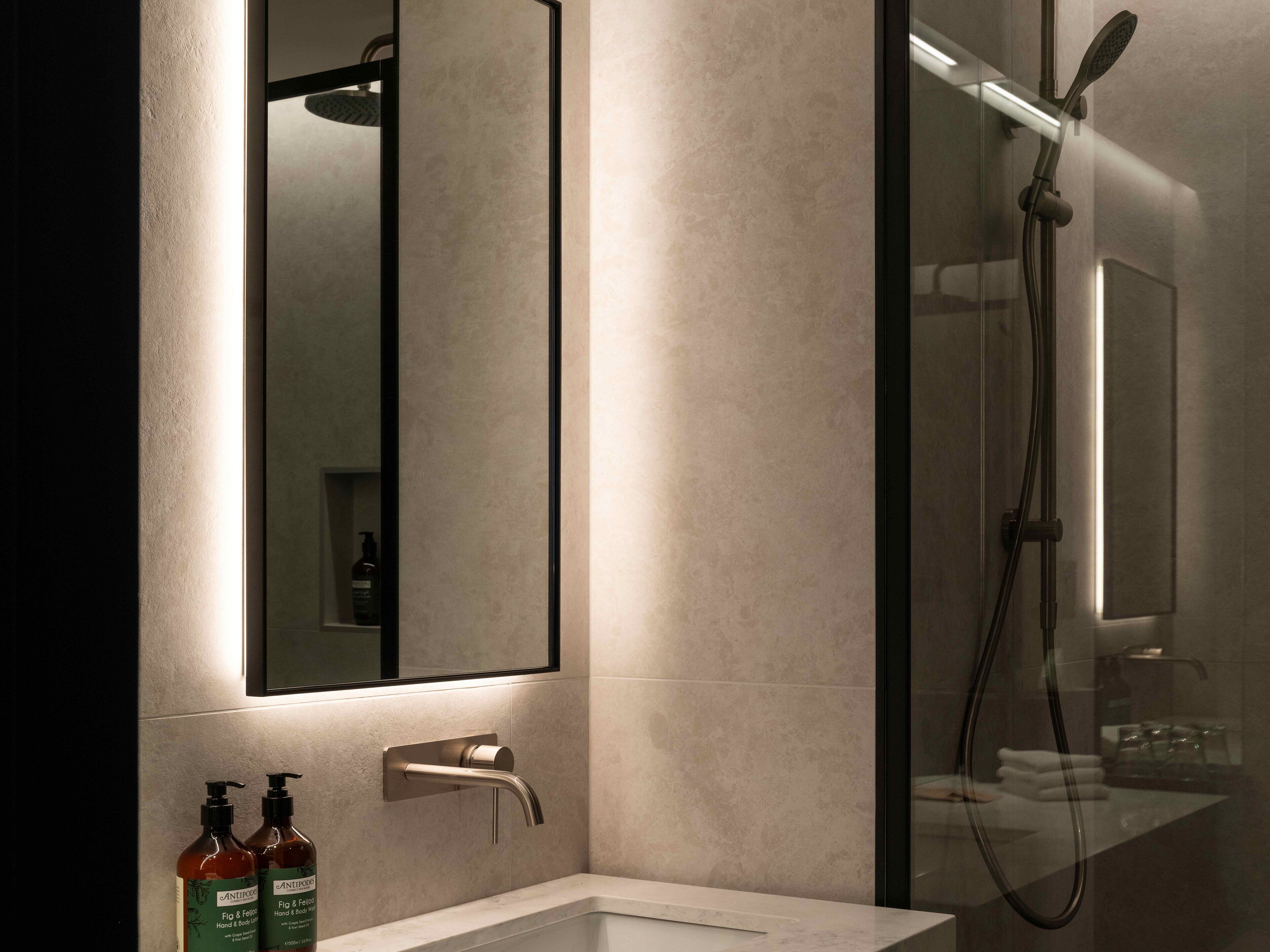 1 bedroom, Egyptian cotton sheets, premium bedding, in-room safe