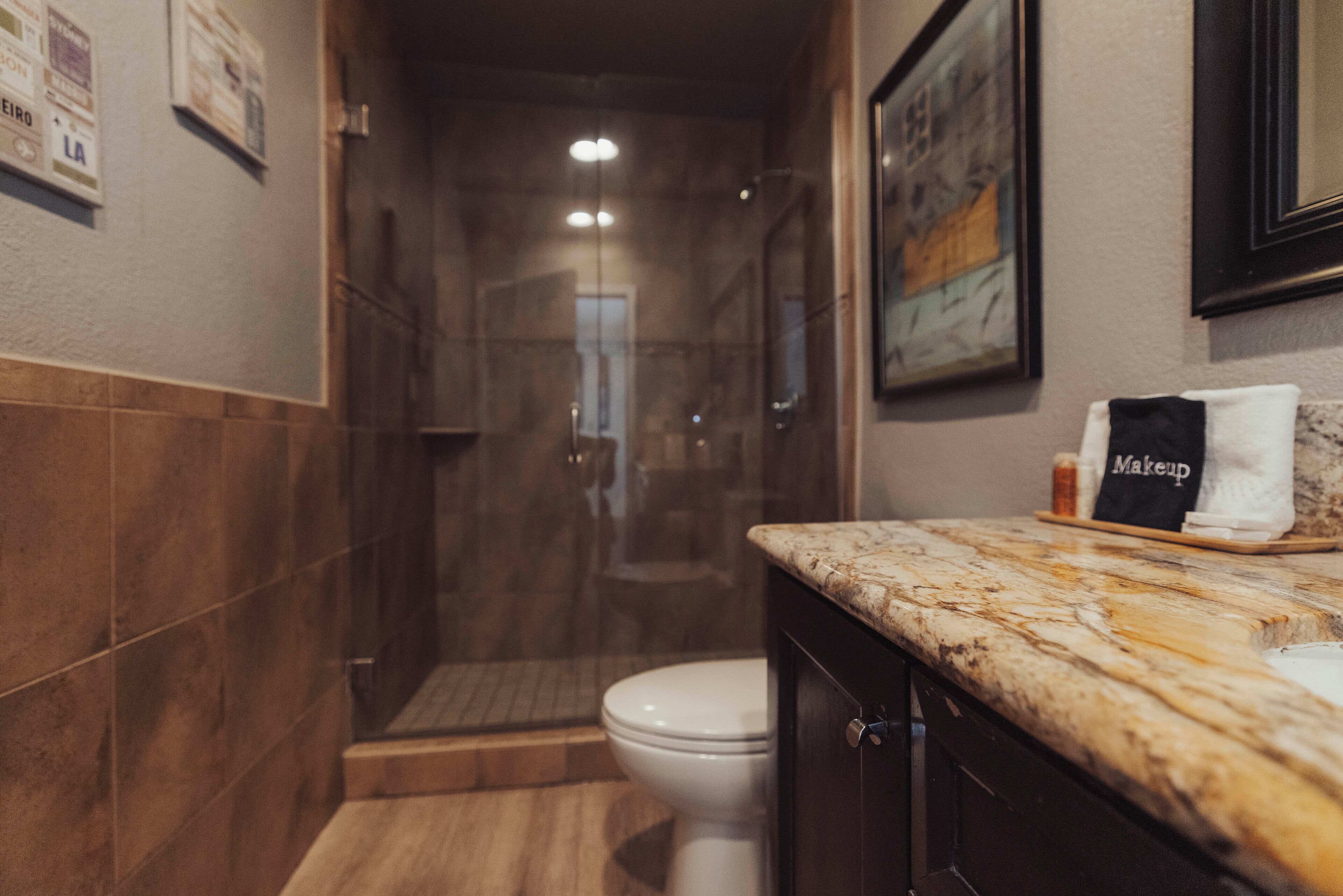 Family Studio Suite, Non Smoking, Kitchen | Bathroom