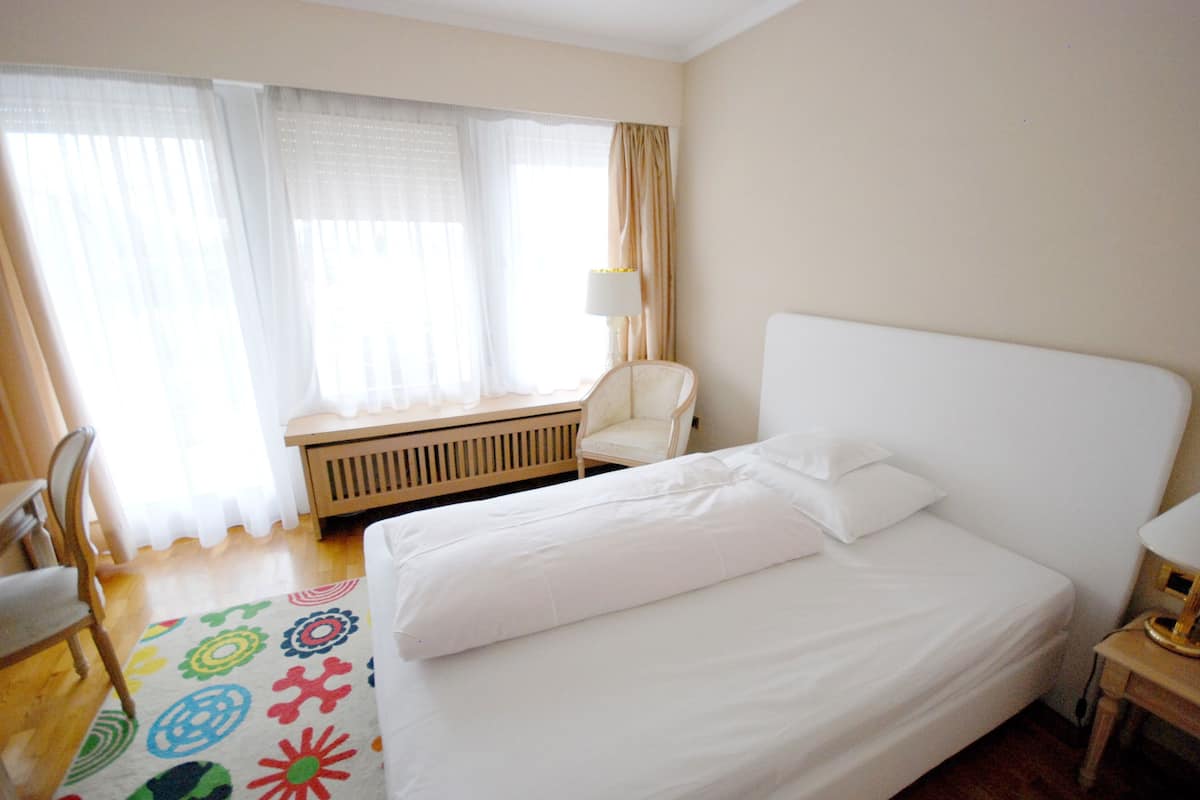 Economy Double Room | Premium bedding, minibar, in-room safe, desk