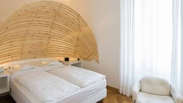 Chambre Double Design | Literie de qualité supérieure, minibar, coffres-forts dans les chambres