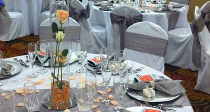 White Peak Hotel