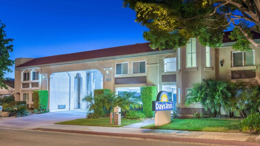 Days Inn by Wyndham Near City Of Hope