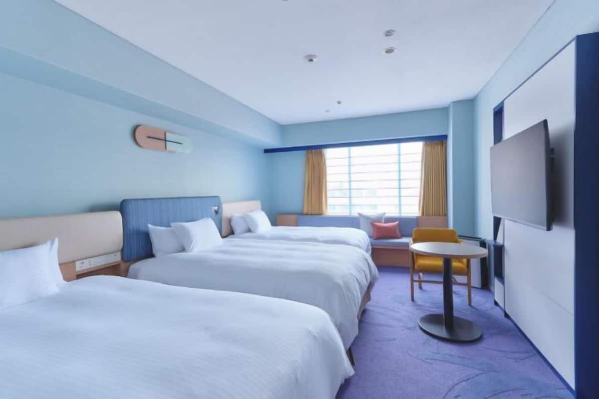 Down duvets, laptop workspace, blackout curtains, free WiFi