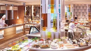4 restaurants, breakfast, lunch, dinner served; Chinese cuisine