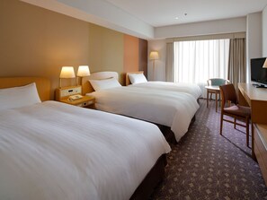 Standard Fl Large Twin, Main, Non Smoking | Down comforters, laptop workspace, blackout drapes, free WiFi - Miyako Hotel Kyoto Hachijo (Kyoto)