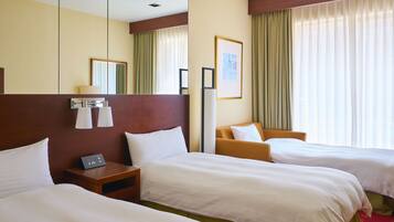 Down duvets, laptop workspace, blackout curtains, free WiFi