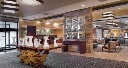 DoubleTree by Hilton Collinsville - St. Louis