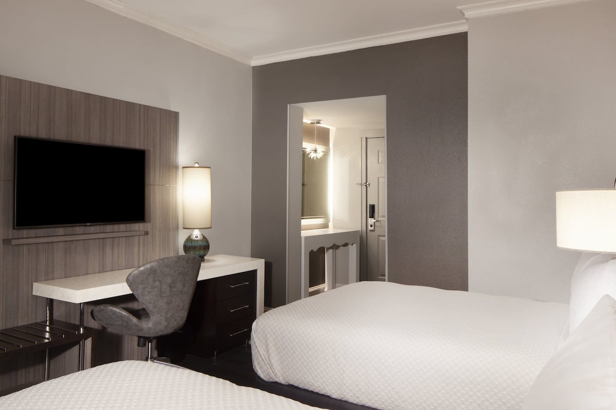 In-room safe, desk, iron/ironing board, free WiFi