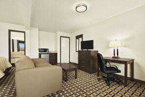 Desk, iron/ironing board, free WiFi, bed sheets