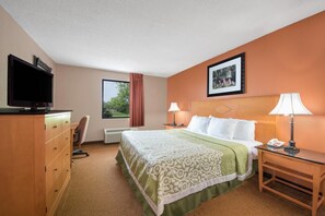 Roupas de cama premium, escrivaninha, cortinas blackout