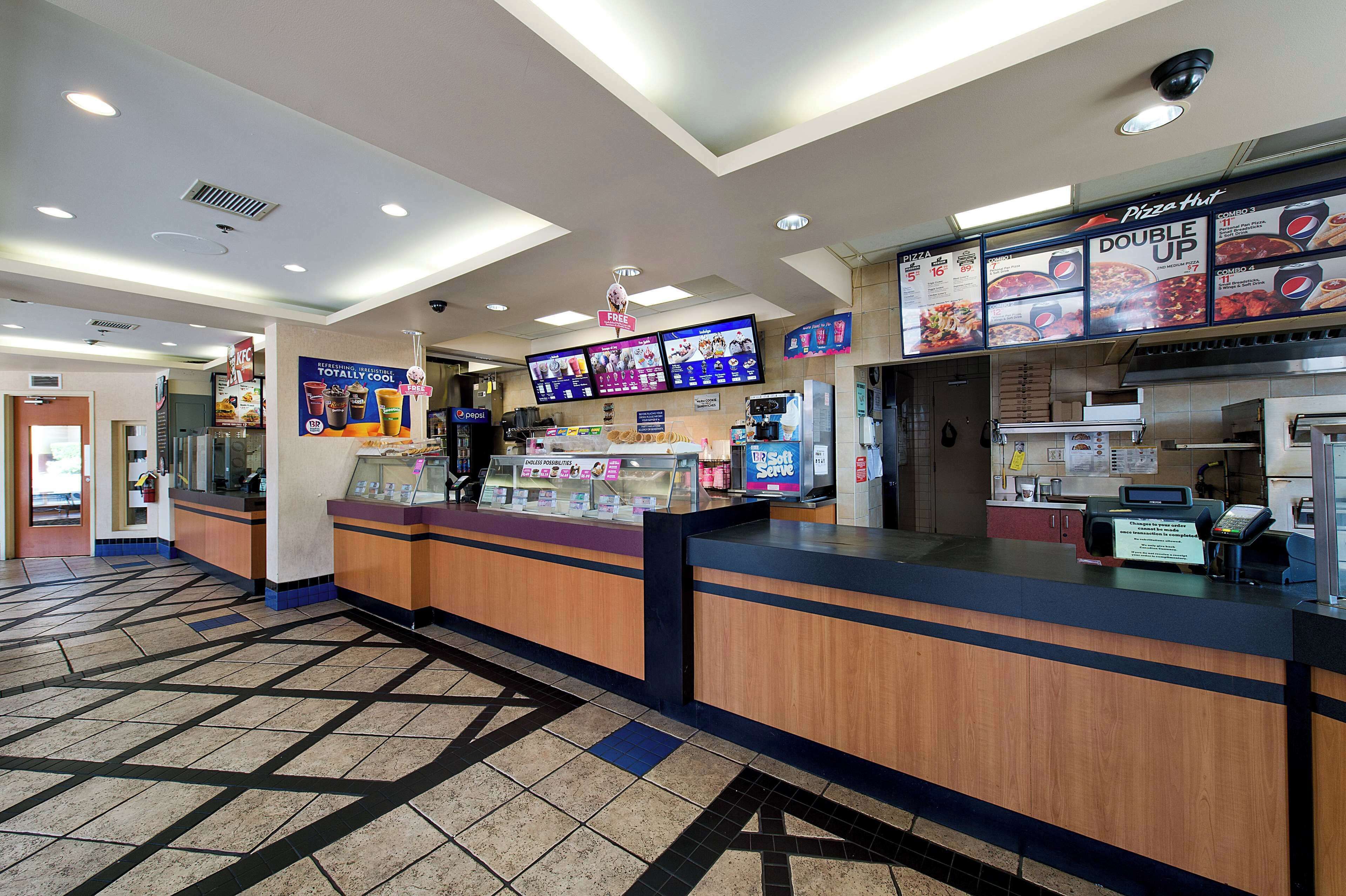 4 restaurants, breakfast, lunch, dinner served; American cuisine