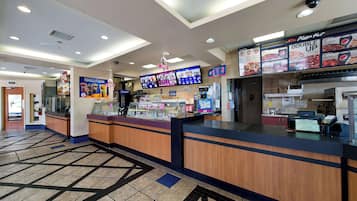 4 restaurants, breakfast, lunch, dinner served; American cuisine