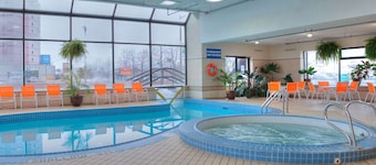 Howard Johnson Plaza by Wyndham by the Falls Niagara Falls