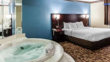 1 bedroom, premium bedding, pillowtop beds, in-room safe