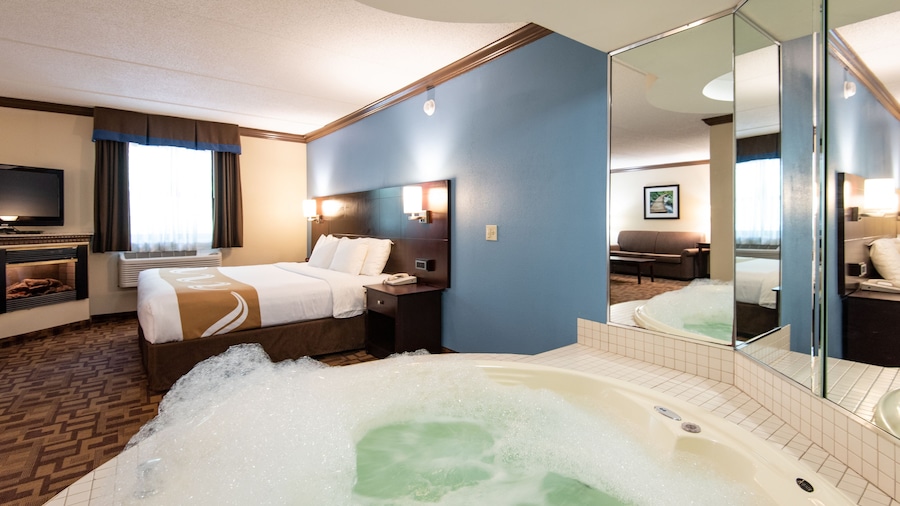 Quality Inn & Suites Quakertown - Allentown