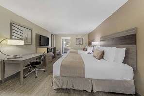 Premium bedding, blackout drapes, iron/ironing board - Best Western Plus Executive Inn (Rowland Heights)