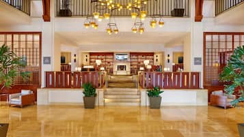 Lobby-Lounge