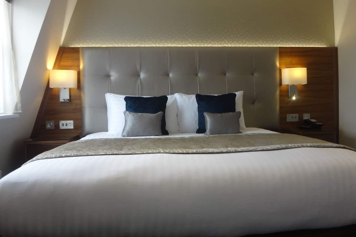 In-room safe, desk, blackout drapes, soundproofing