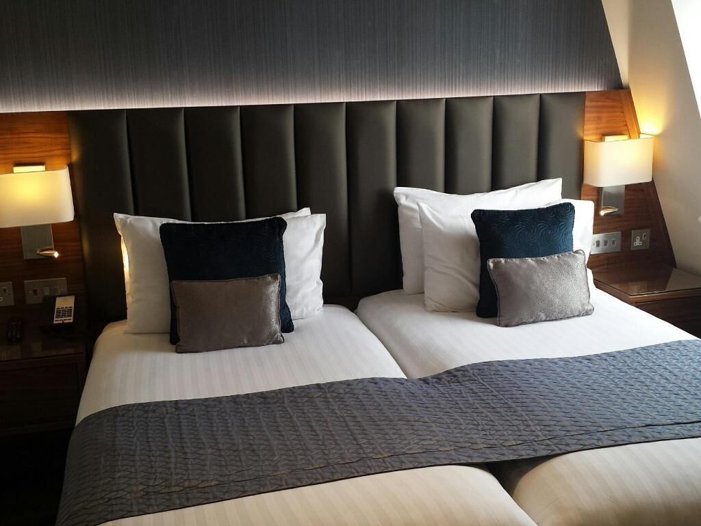 In-room safe, desk, blackout drapes, soundproofing