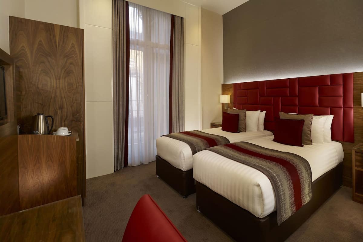 In-room safe, desk, blackout drapes, soundproofing