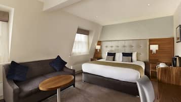 Suite | 1 bedroom, in-room safe, desk, blackout drapes