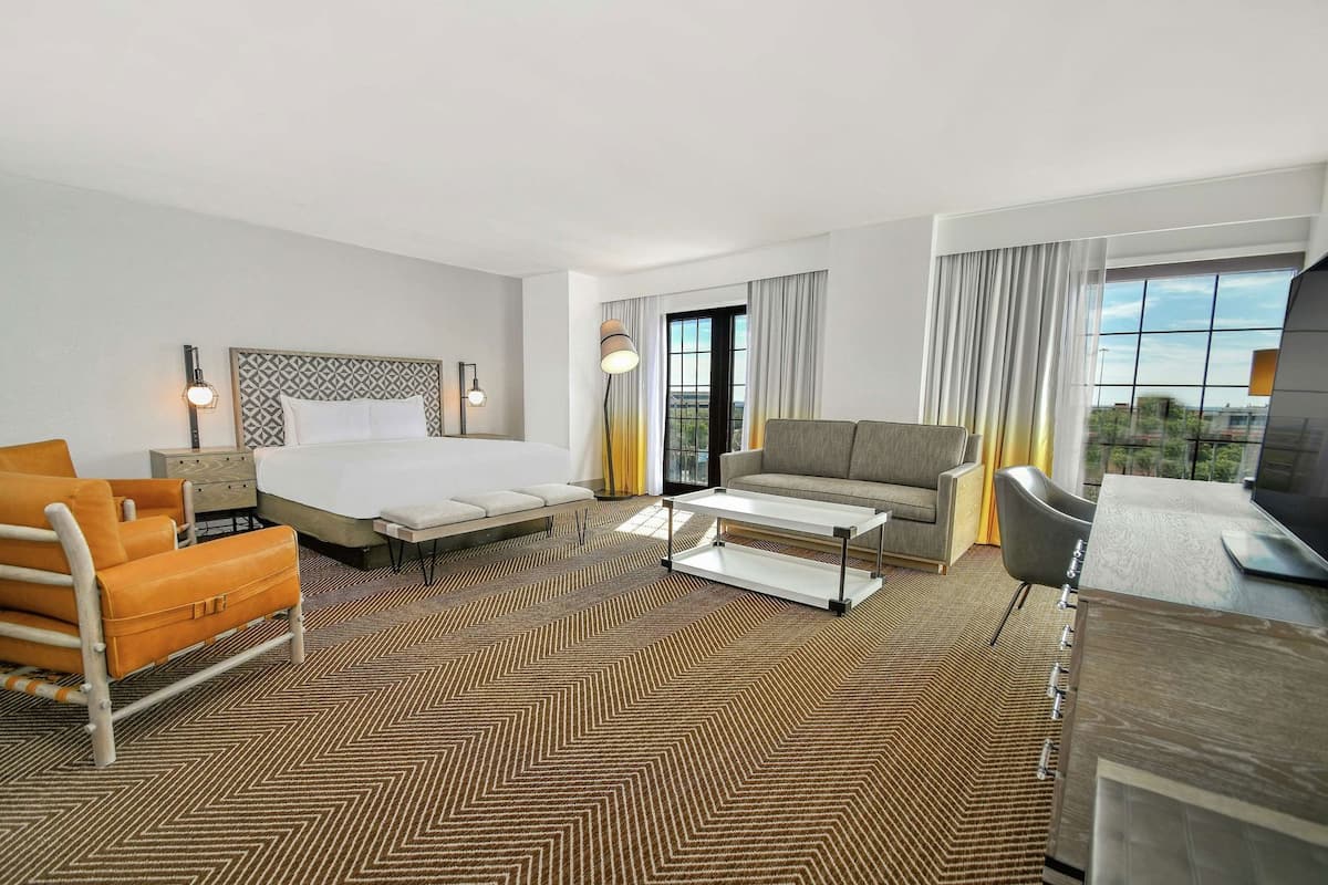 Premium bedding, desk, soundproofing, iron/ironing board
