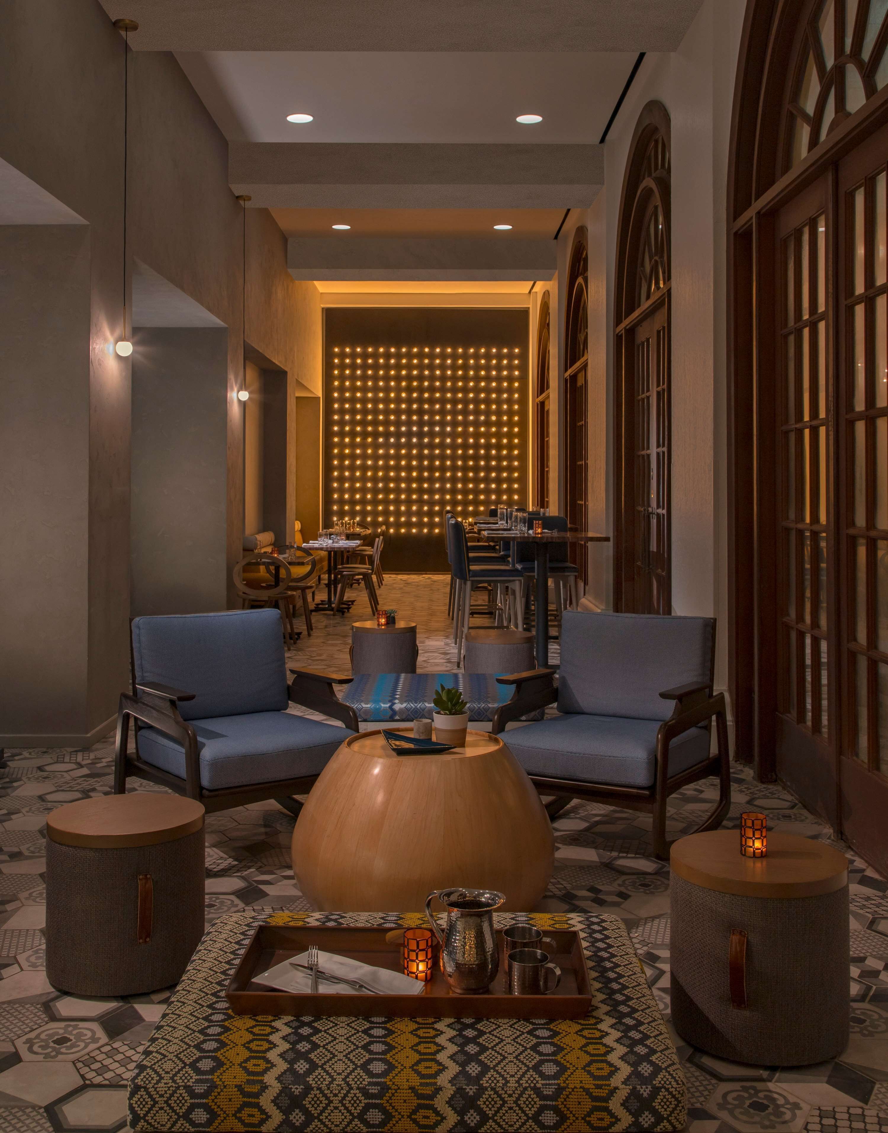 breakfast, lunch and dinner served