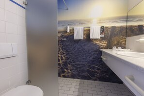 Comfort Double Room | Bathroom
