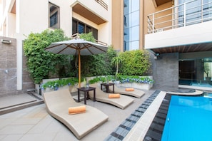 Sundeck