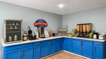 Free daily continental breakfast