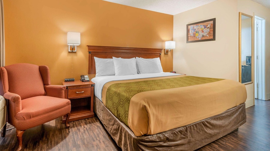 Econo Lodge Louisville Downtown