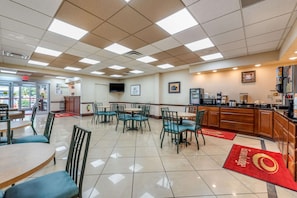 Desayuno continental incluido todos los días
